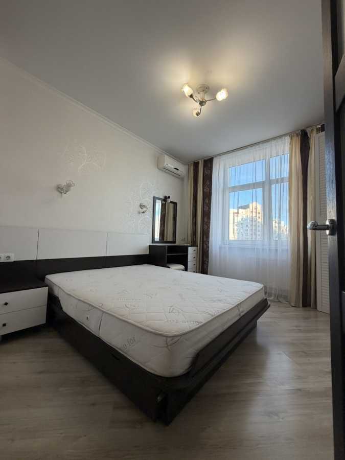 Продажа 1-комнатной квартиры 56 м², Анны Ахматовой ул., 22