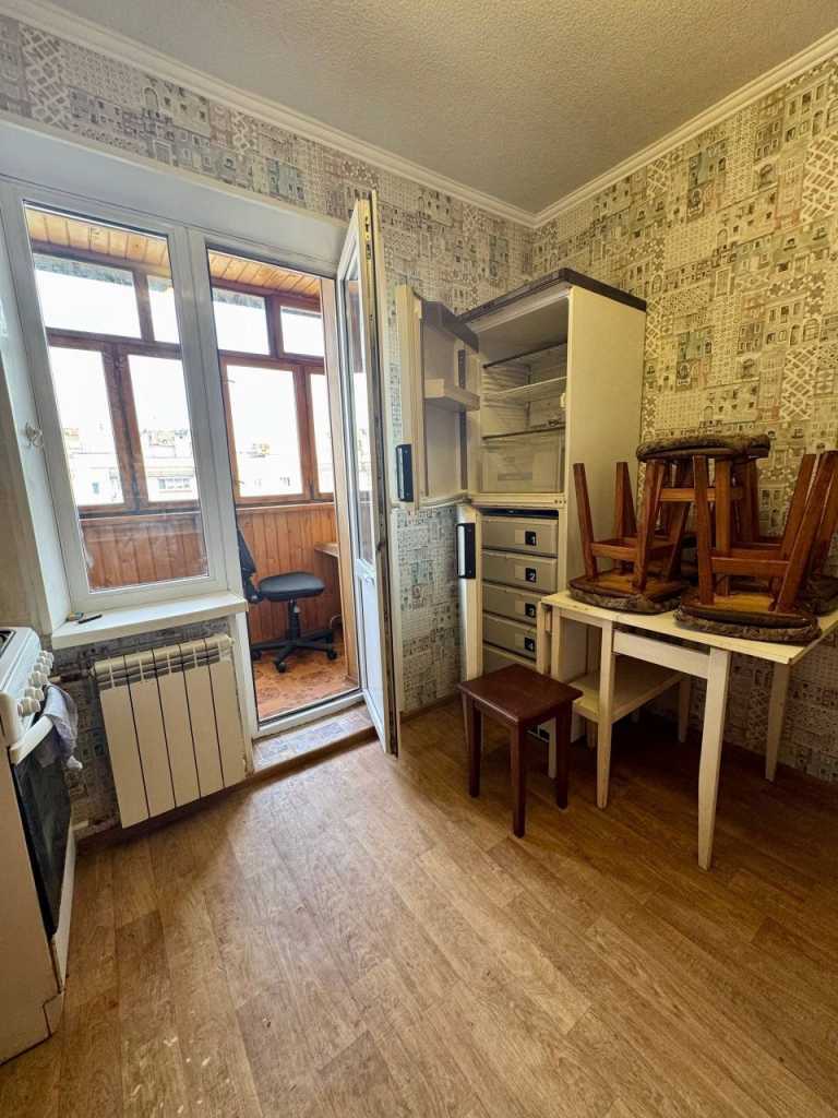 Оренда 3-кімнатної квартири 70 м², Володимира Маяковського просп., 65