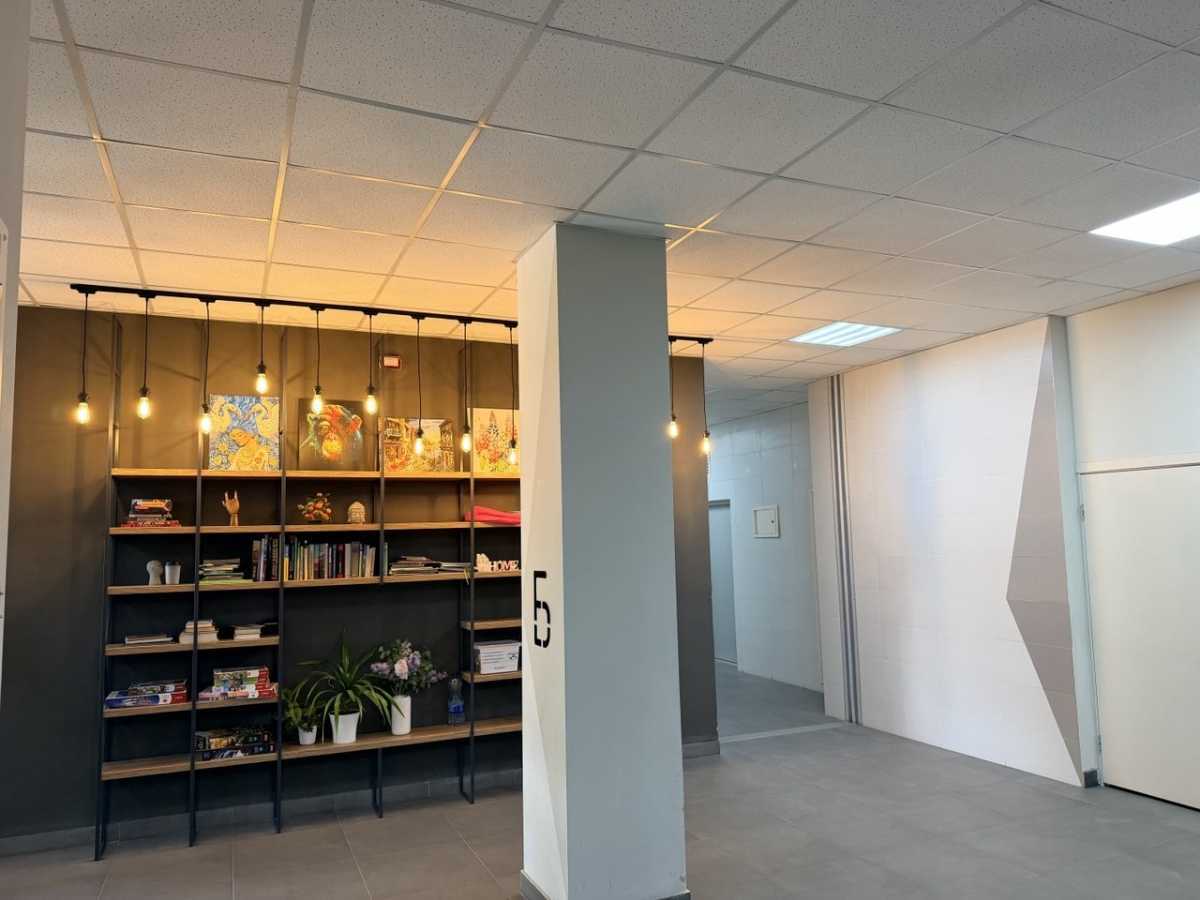 Продажа 1-комнатной квартиры 47.4 м², Европейская пл., Союза, 49