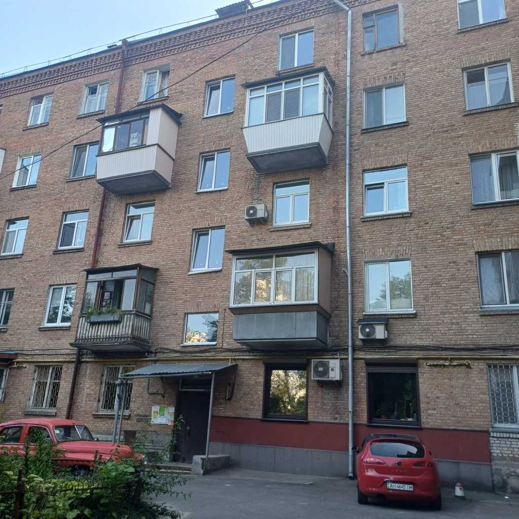 Продажа 2-комнатной квартиры 51.2 м², Загорівська, 36