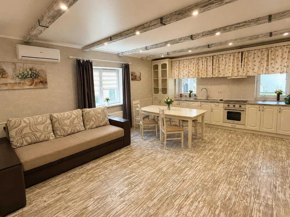 Аренда коттеджа 195 м², Святищенская ул.