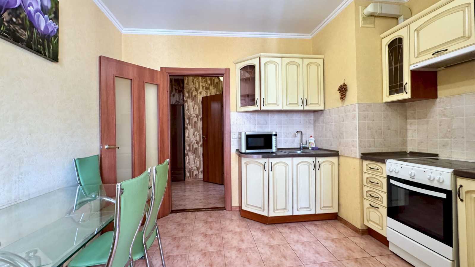 Аренда 1-комнатной квартиры 43 м², Елены Пчилки ул., 4