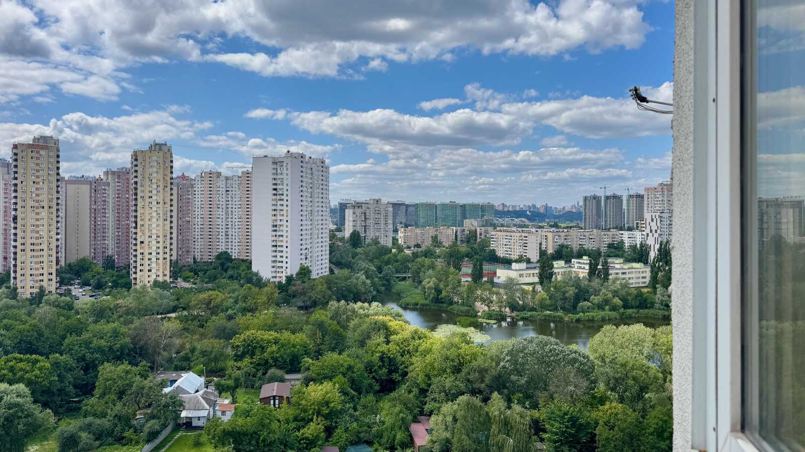 Продажа 1-комнатной квартиры 44 м², Петра Григоренко просп., 12
