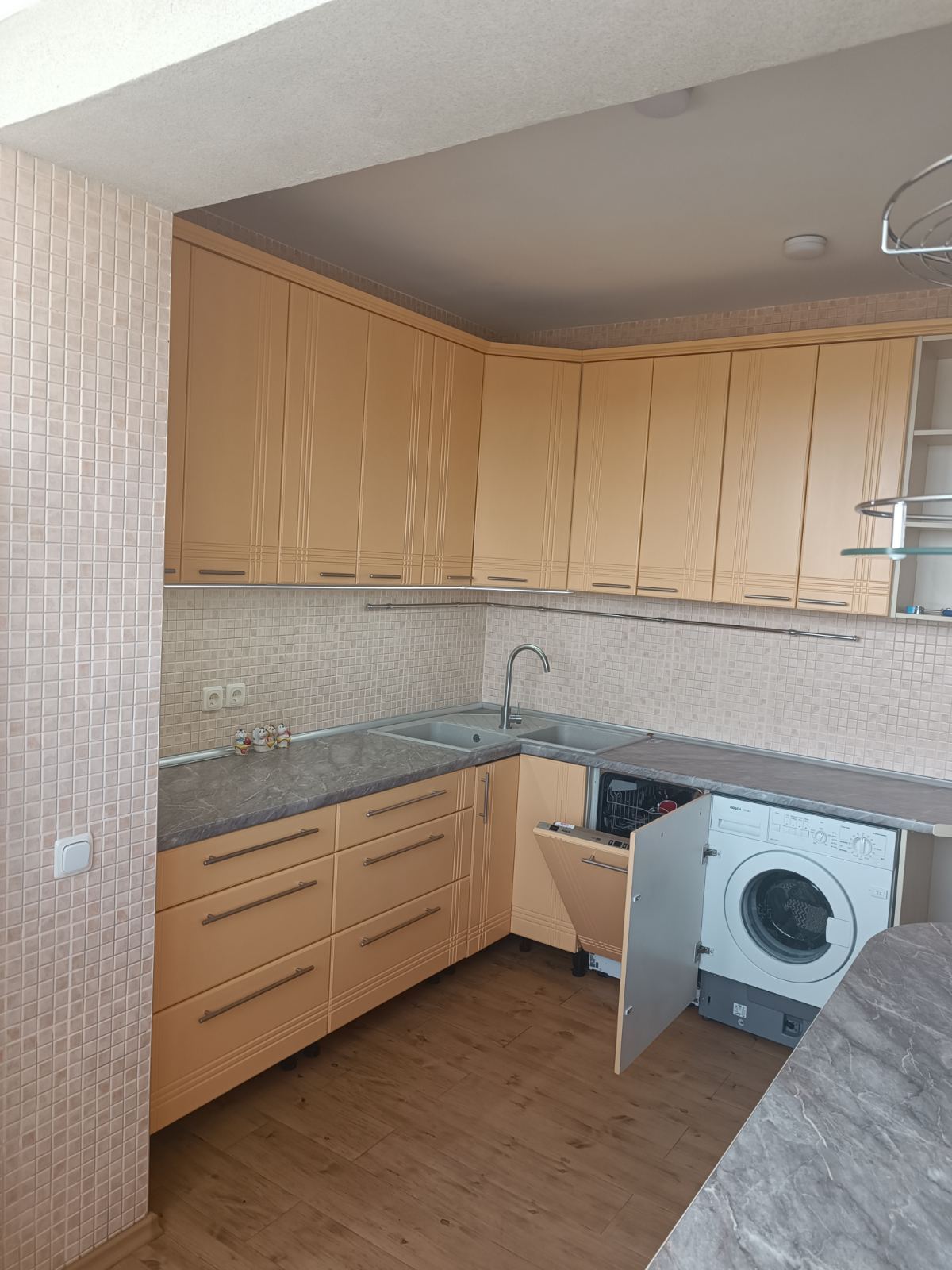 Аренда 1-комнатной квартиры 43 м², Миропольская ул., 21