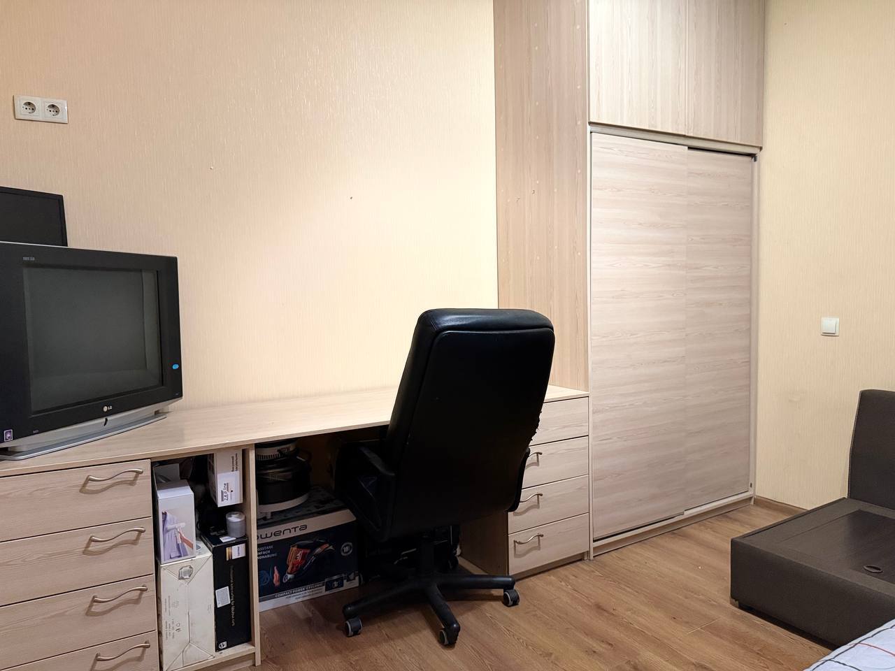Продажа 2-комнатной квартиры 39 м², Александра Кониского ул.