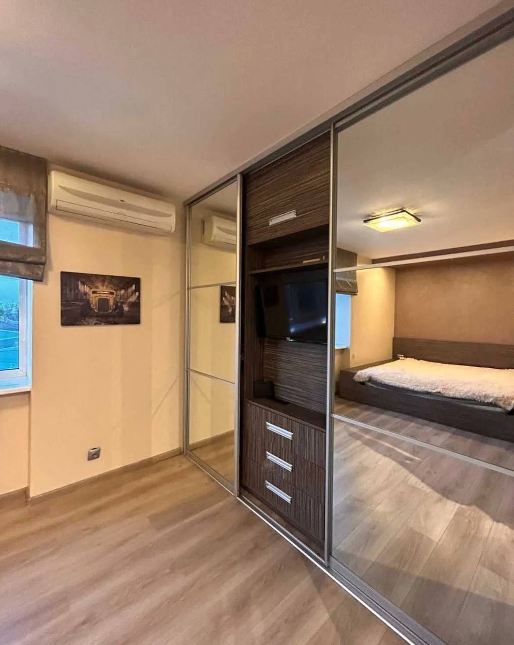 Продажа 2-комнатной квартиры 47 м², Александра Поля просп.