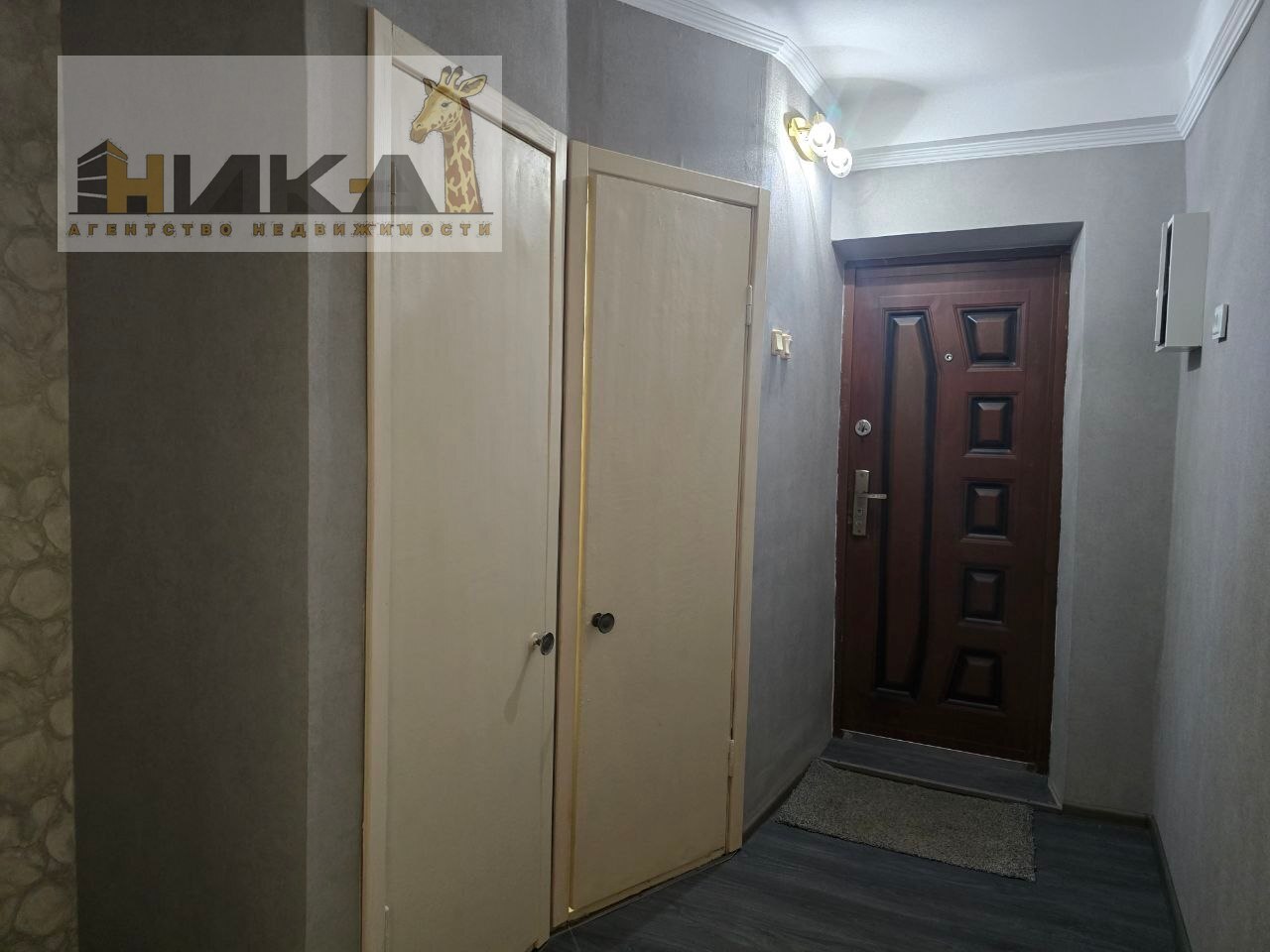 Продаж 2-кімнатної квартири 42 м², Лахтинська вул.