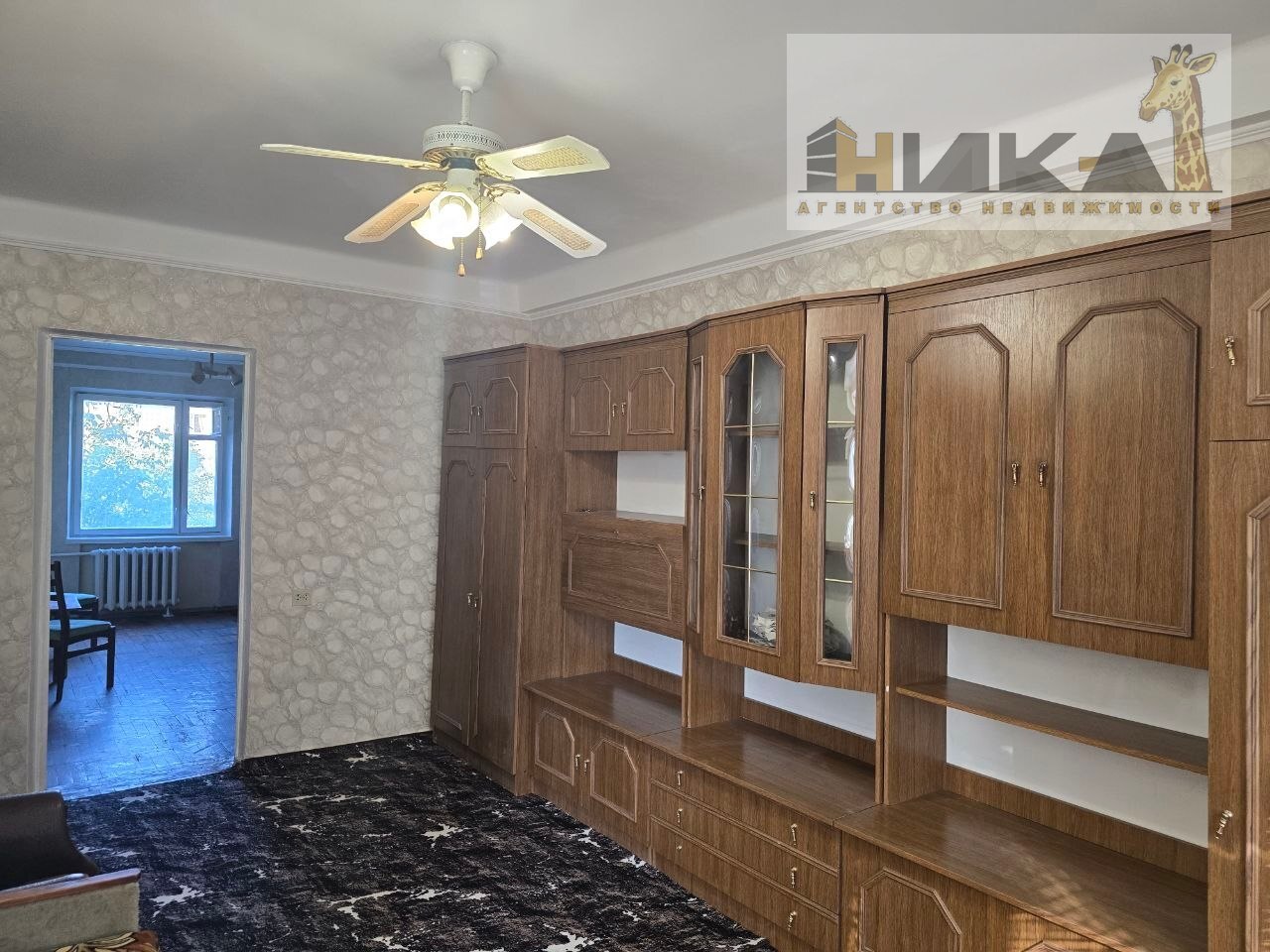 Продаж 2-кімнатної квартири 42 м², Лахтинська вул.