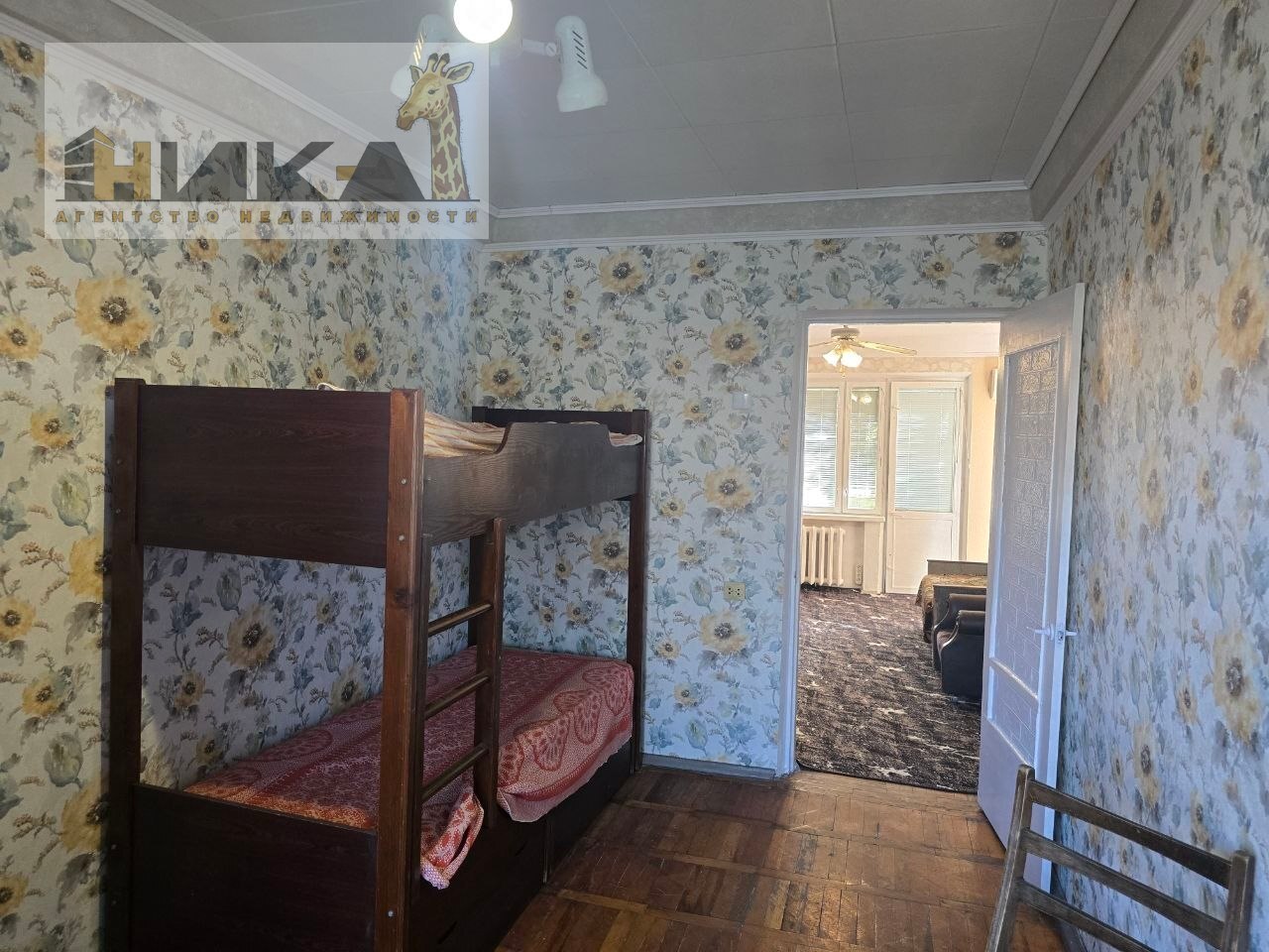 Продаж 2-кімнатної квартири 42 м², Лахтинська вул.
