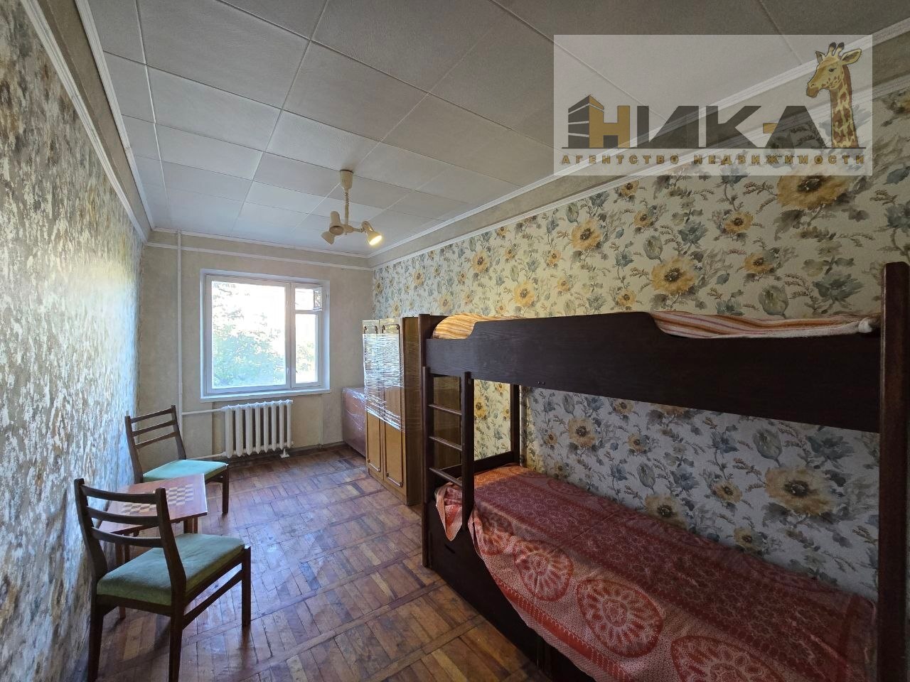 Продаж 2-кімнатної квартири 42 м², Лахтинська вул.
