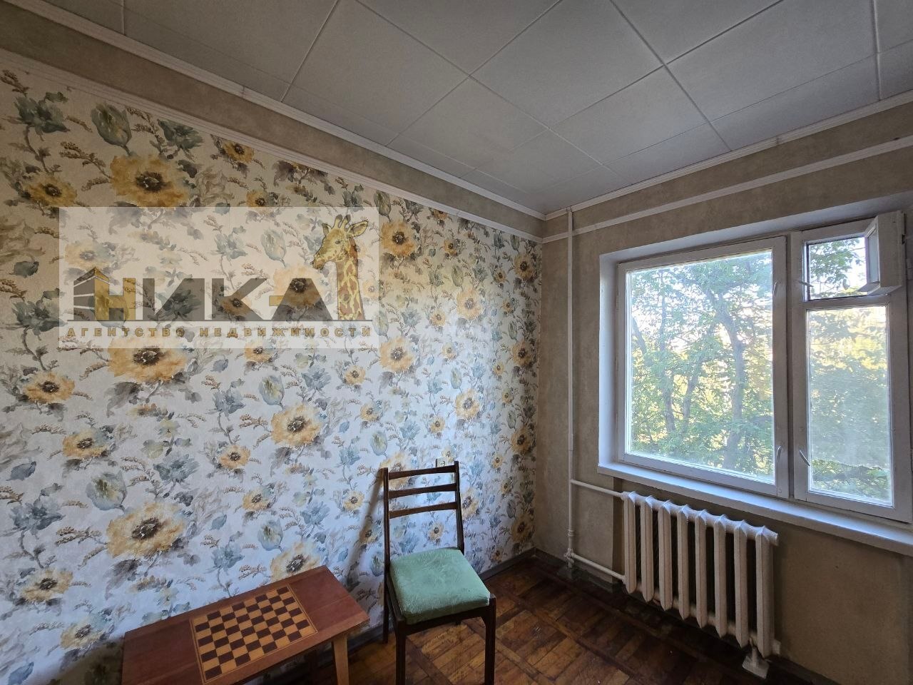 Продаж 2-кімнатної квартири 42 м², Лахтинська вул.