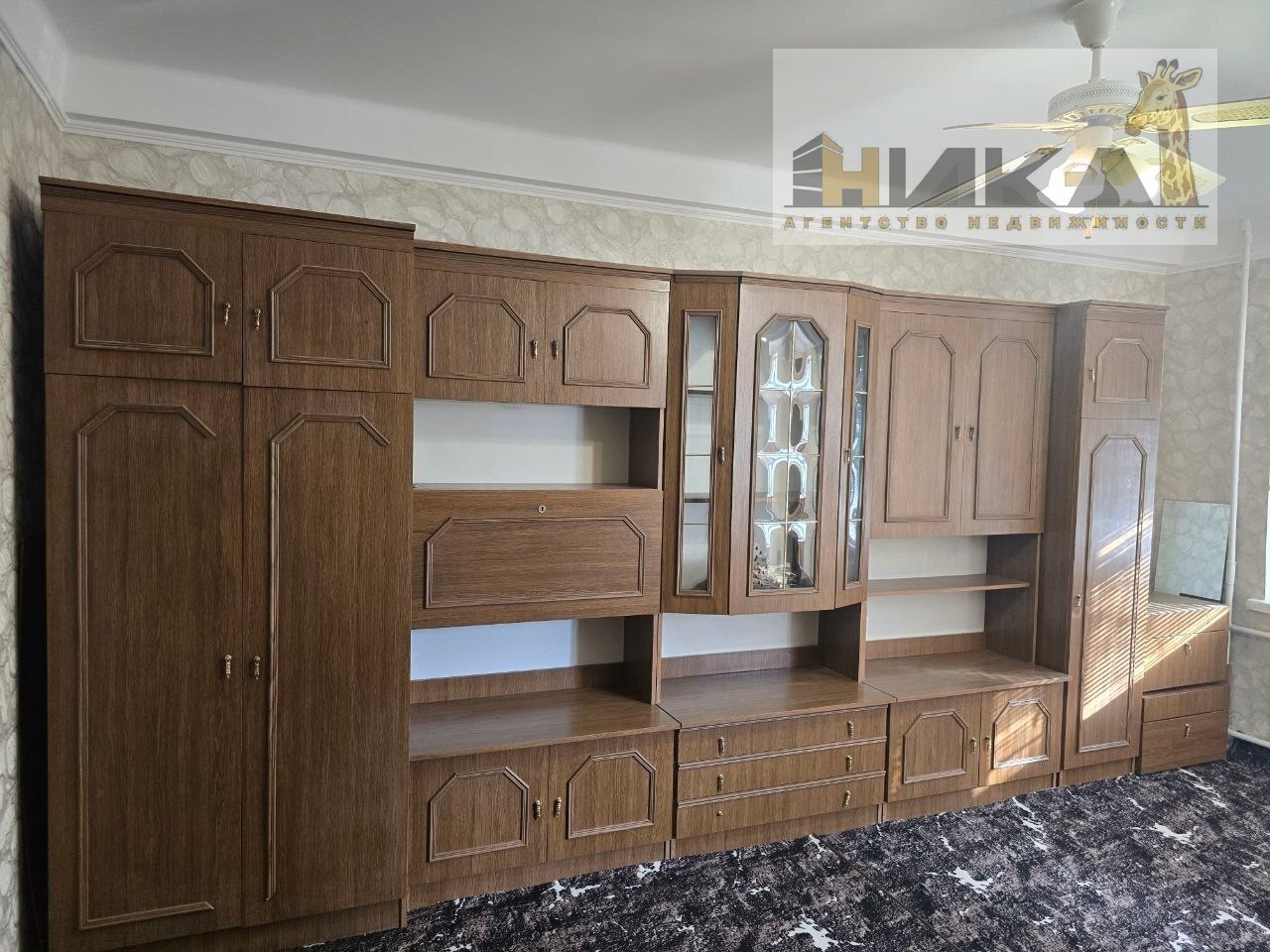 Продаж 2-кімнатної квартири 42 м², Лахтинська вул.