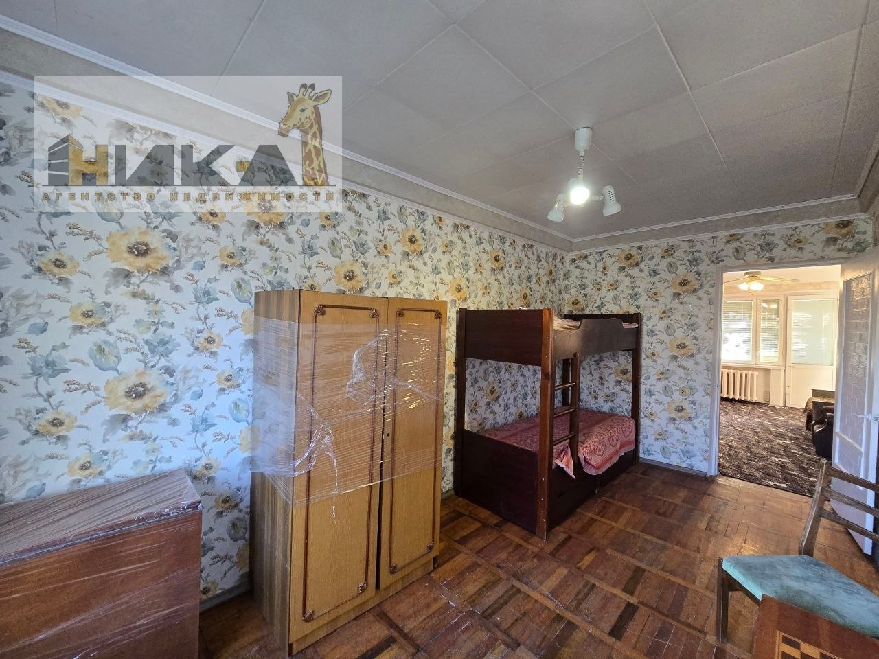 Продаж 2-кімнатної квартири 42 м², Лахтинська вул.