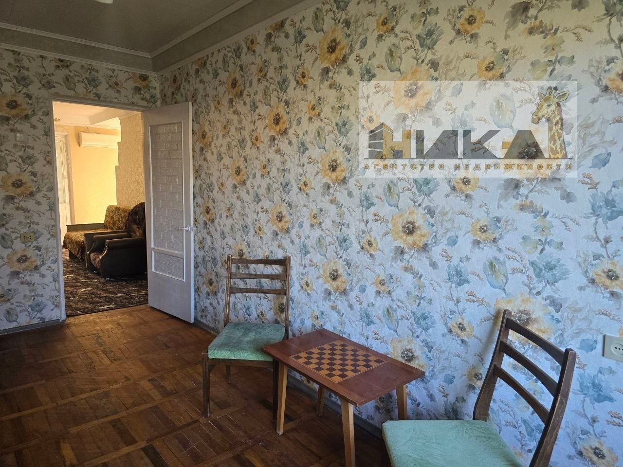 Продаж 2-кімнатної квартири 42 м², Лахтинська вул.