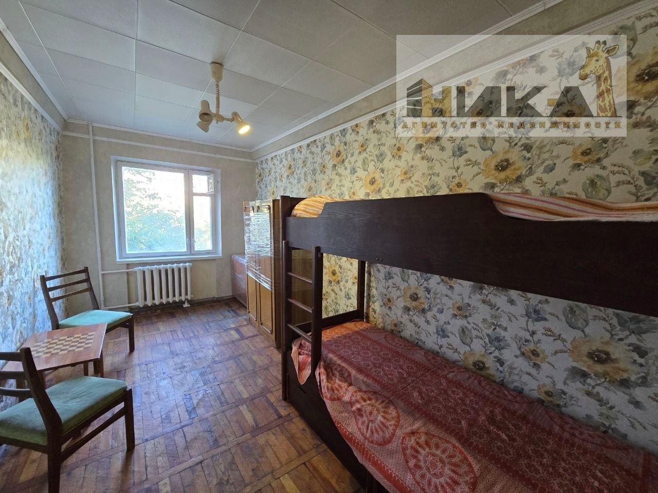 Продаж 2-кімнатної квартири 42 м², Лахтинська вул.