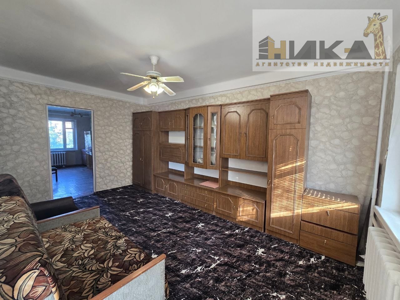 Продаж 2-кімнатної квартири 42 м², Лахтинська вул.