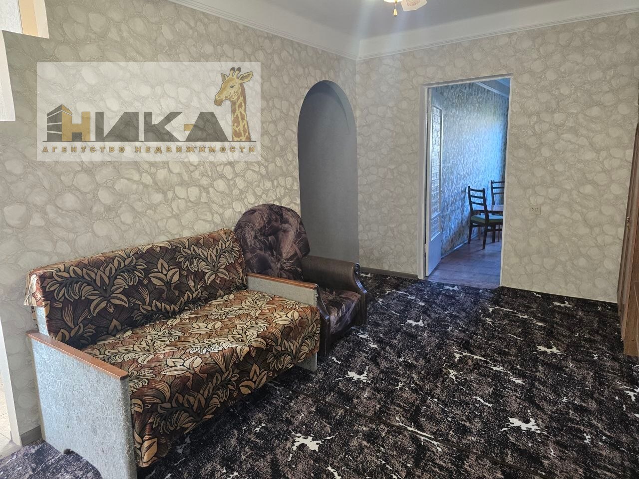 Продаж 2-кімнатної квартири 42 м², Лахтинська вул.