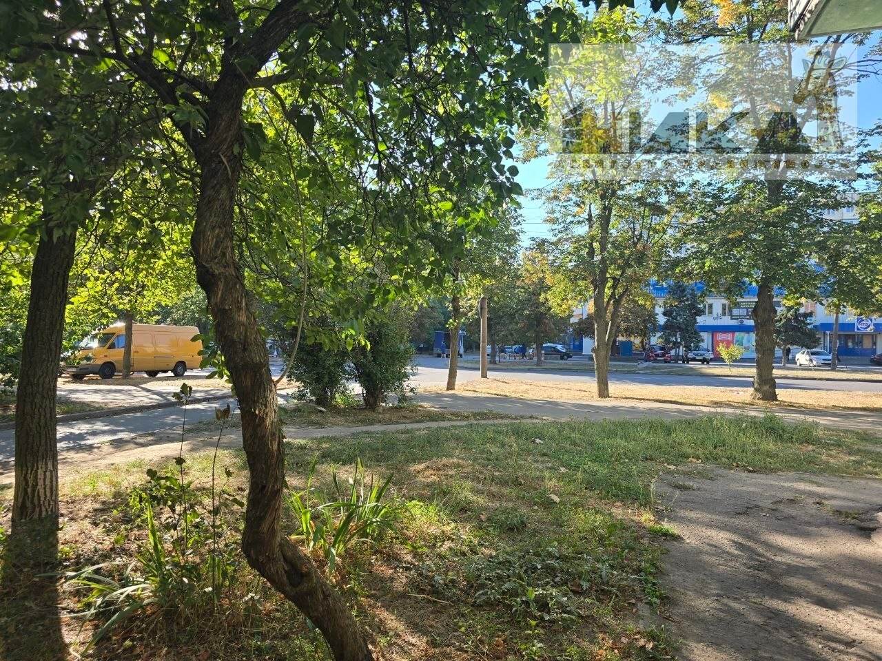 Продаж 2-кімнатної квартири 42 м², Лахтинська вул.