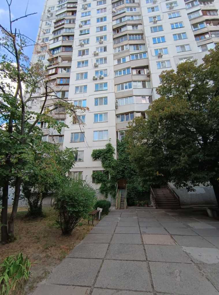 Продажа 1-комнатной квартиры 34 м², Зодчих ул., 44
