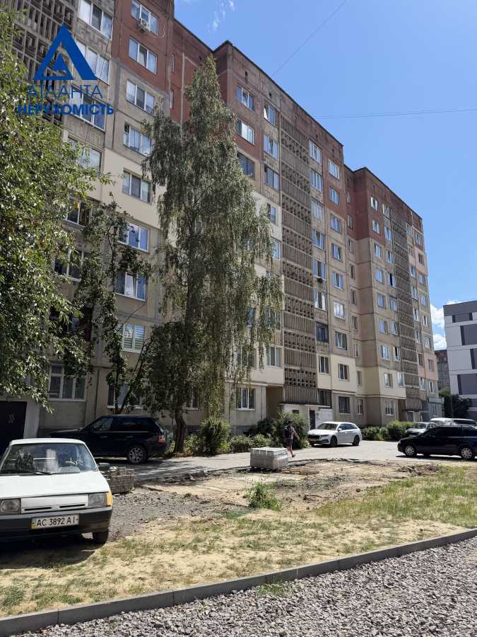 Продажа 3-комнатной квартиры 72 м², Кравчука ул., 26