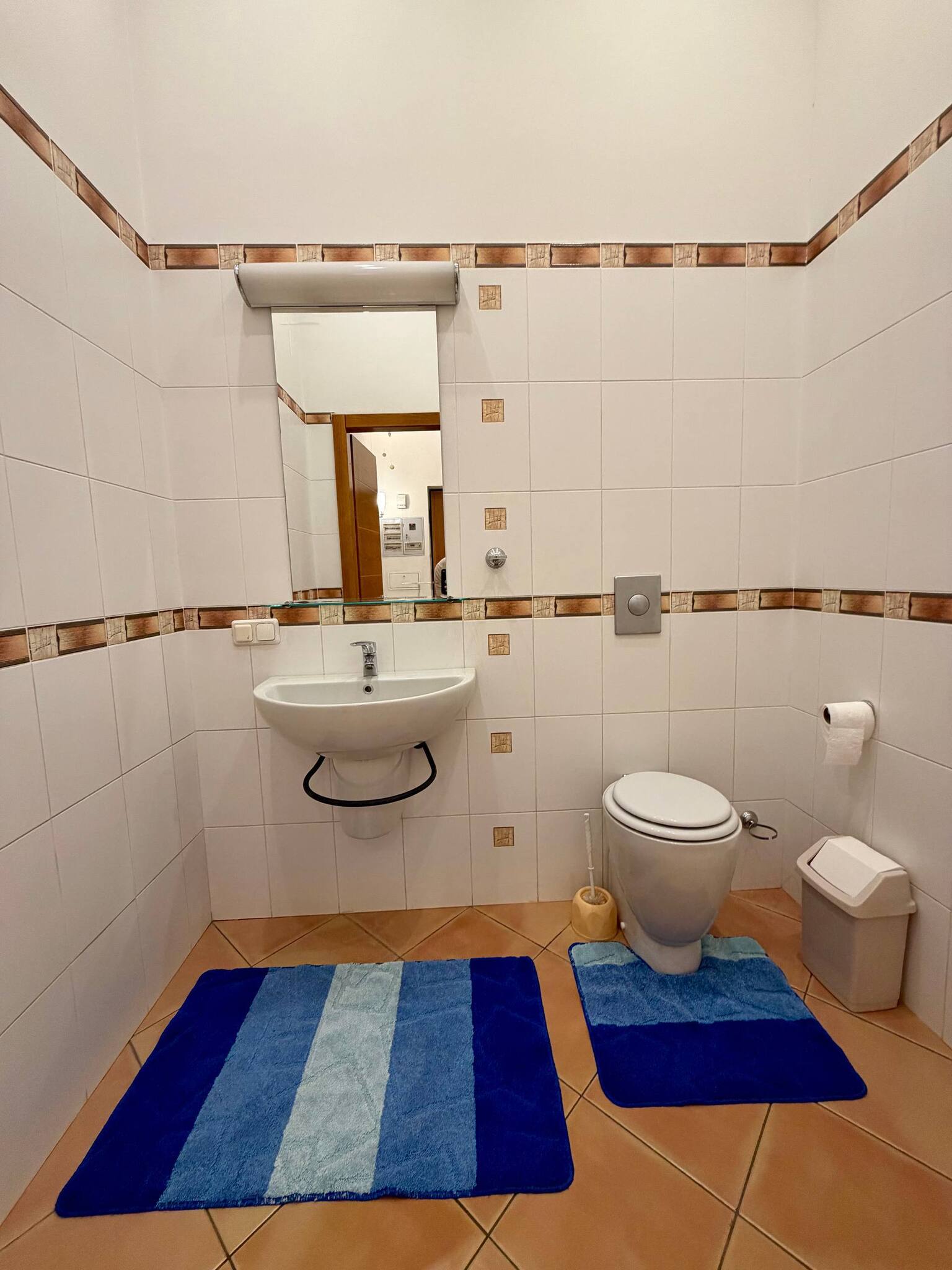 Аренда 4-комнатной квартиры 178 м², Староказацкая ул.