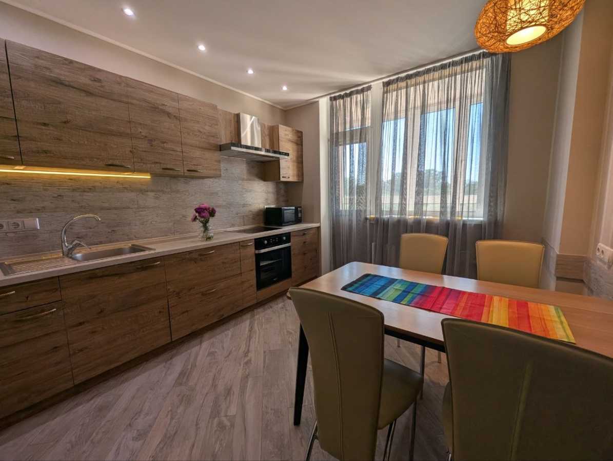 Оренда 1-кімнатної квартири 51 м², Авіаконструктора Ігоря Сікорського вул., 1