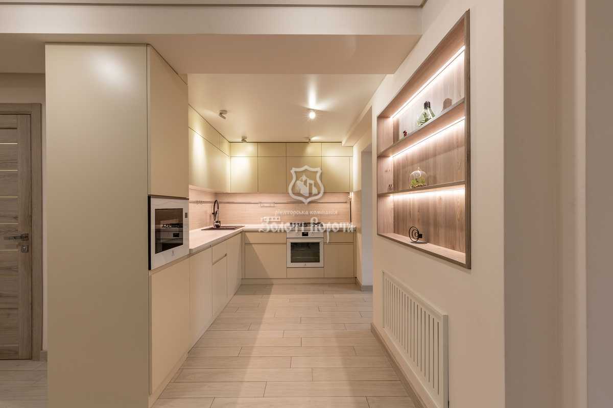 Продаж 2-кімнатної квартири 75.5 м², Березняківська вул., 14А