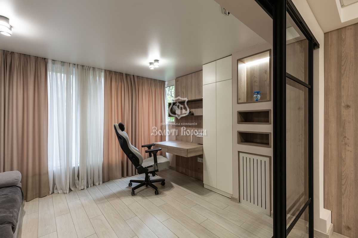 Продаж 2-кімнатної квартири 75.5 м², Березняківська вул., 14А