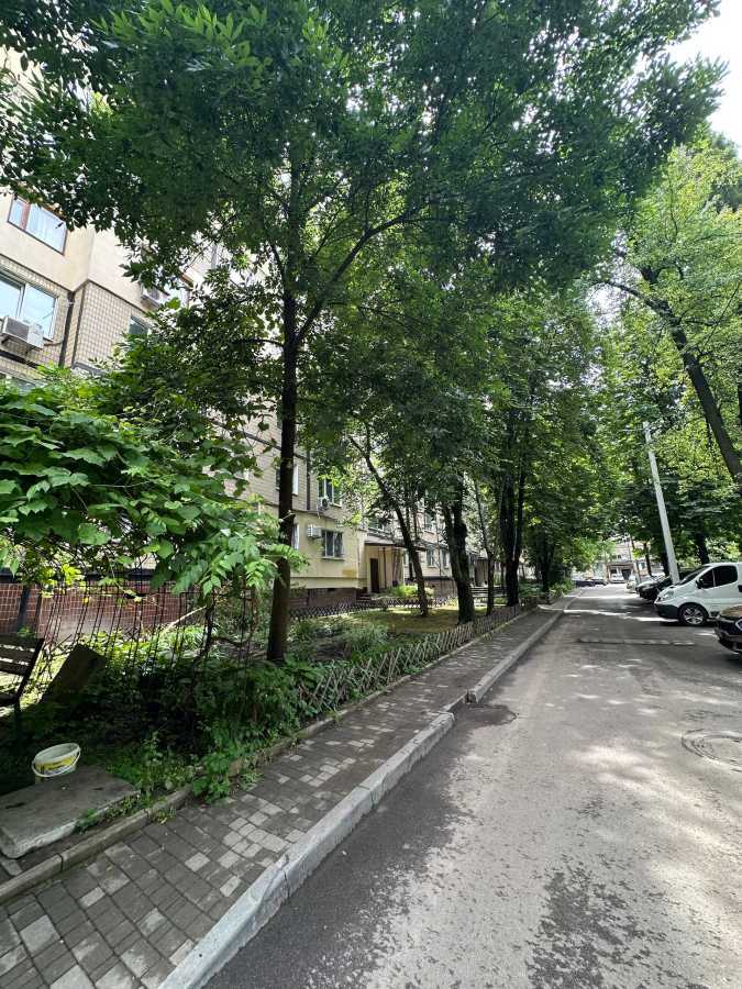 Продажа 3-комнатной квартиры 64 м², Тополя-1, 15