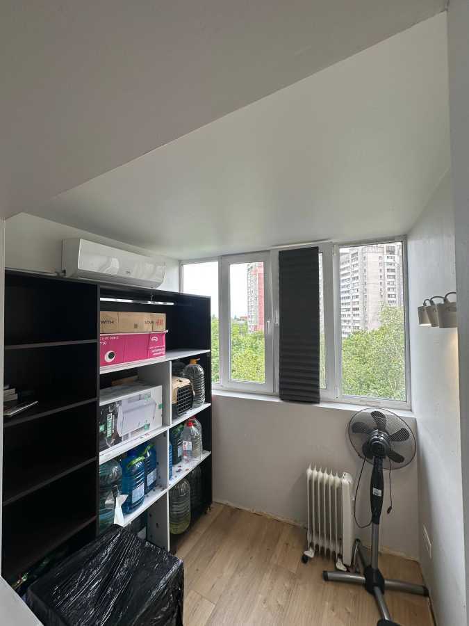 Продажа 3-комнатной квартиры 64 м², Тополя-1, 15