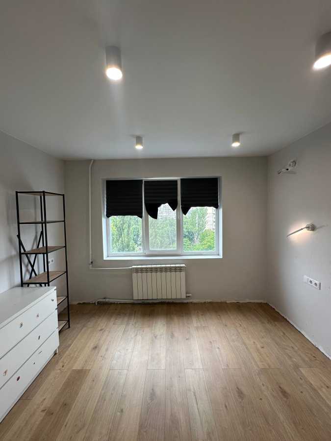 Продажа 3-комнатной квартиры 64 м², Тополя-1, 15