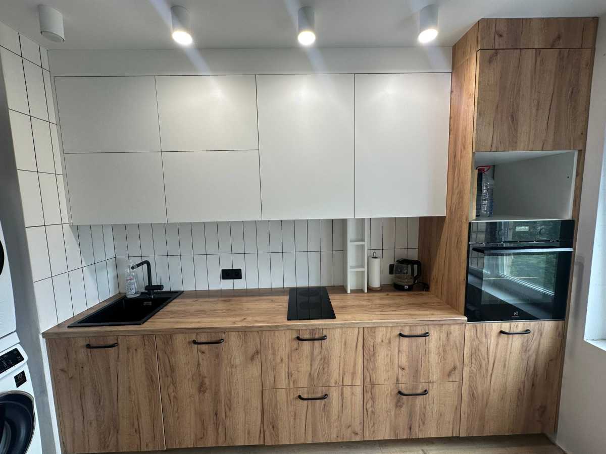 Продажа 3-комнатной квартиры 64 м², Тополя-1, 15