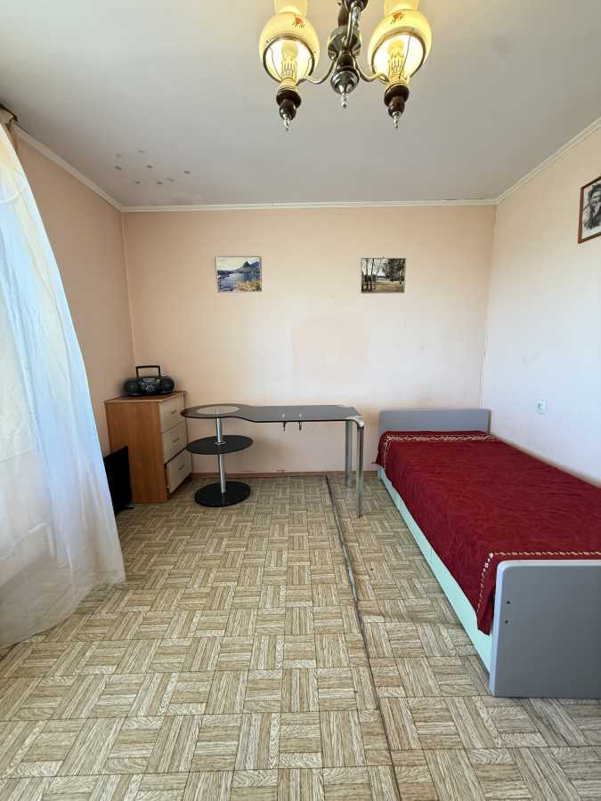 Продажа 3-комнатной квартиры 77 м², Азербайджанская ул., 16/2