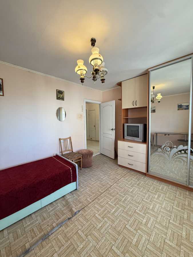 Продажа 3-комнатной квартиры 77 м², Азербайджанская ул., 16/2