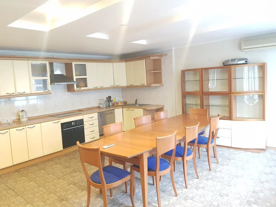 Аренда дома 500 м², 22-я Садовая ул.