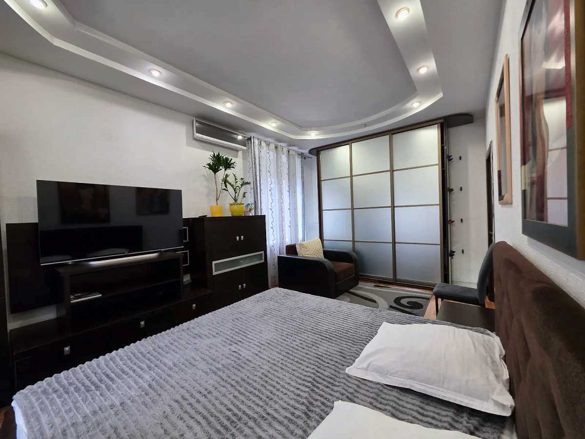 Продаж 2-кімнатної квартири 52.4 м², Казимира Малевича вул., 47/49