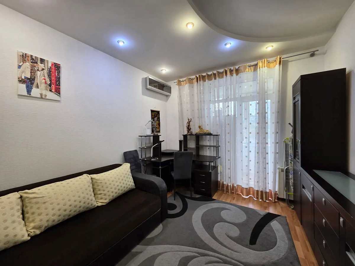 Продаж 2-кімнатної квартири 52.4 м², Казимира Малевича вул., 47/49