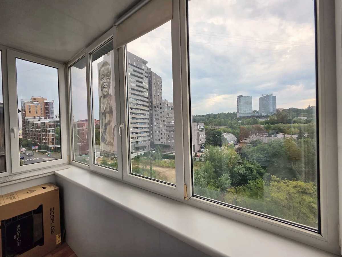 Продаж 2-кімнатної квартири 52.4 м², Казимира Малевича вул., 47/49