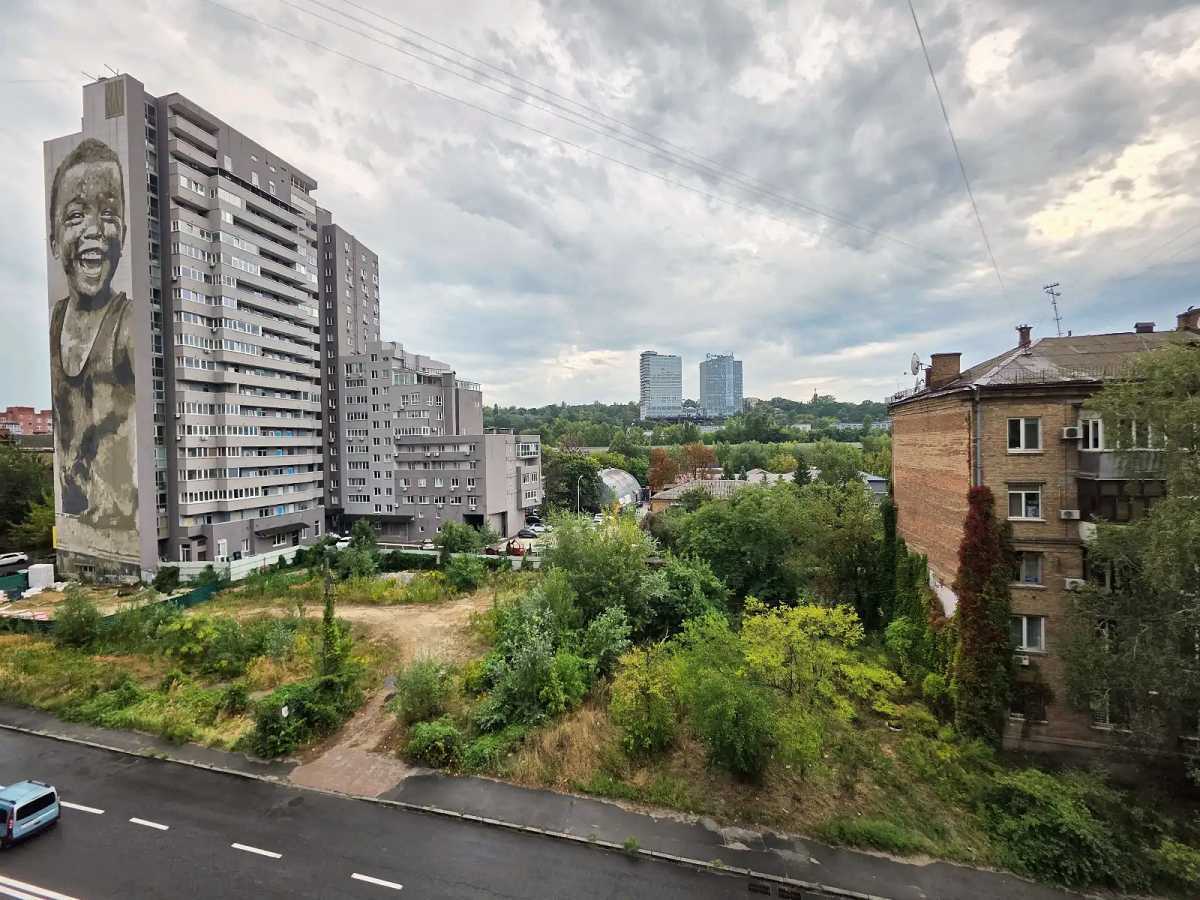 Продаж 2-кімнатної квартири 52.4 м², Казимира Малевича вул., 47/49