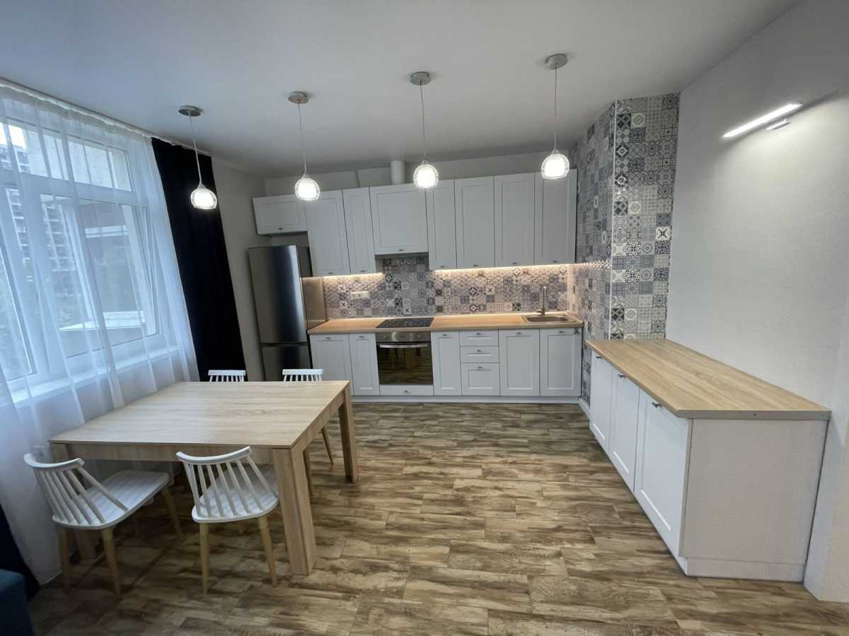 Продажа 2-комнатной квартиры 58.5 м², Европейская пл., Союза, 41г