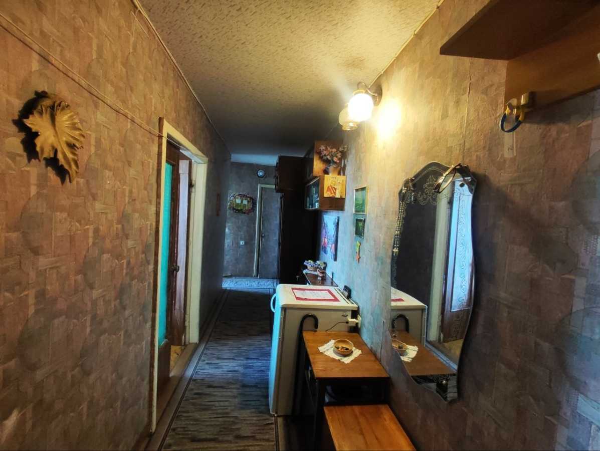 Продажа 3-комнатной квартиры 70 м², Феодосийская ул., 4