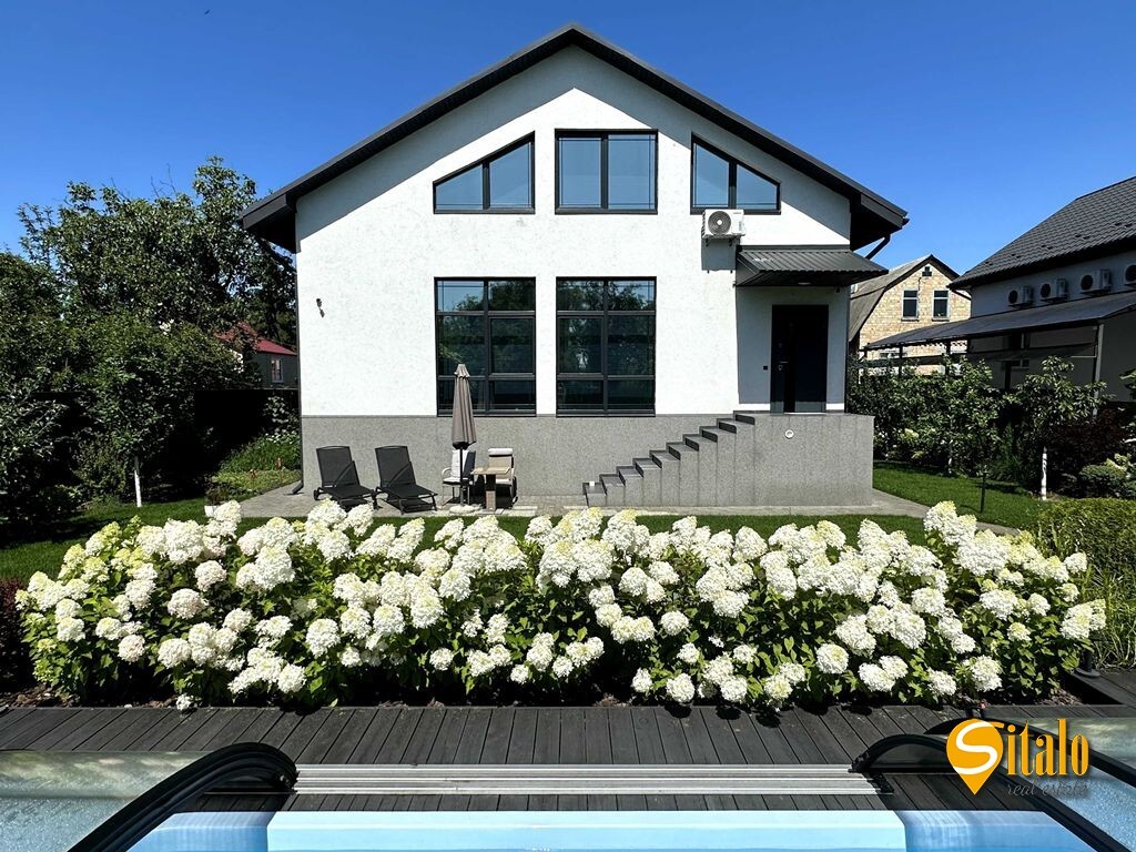 Продаж будинку 150 м²