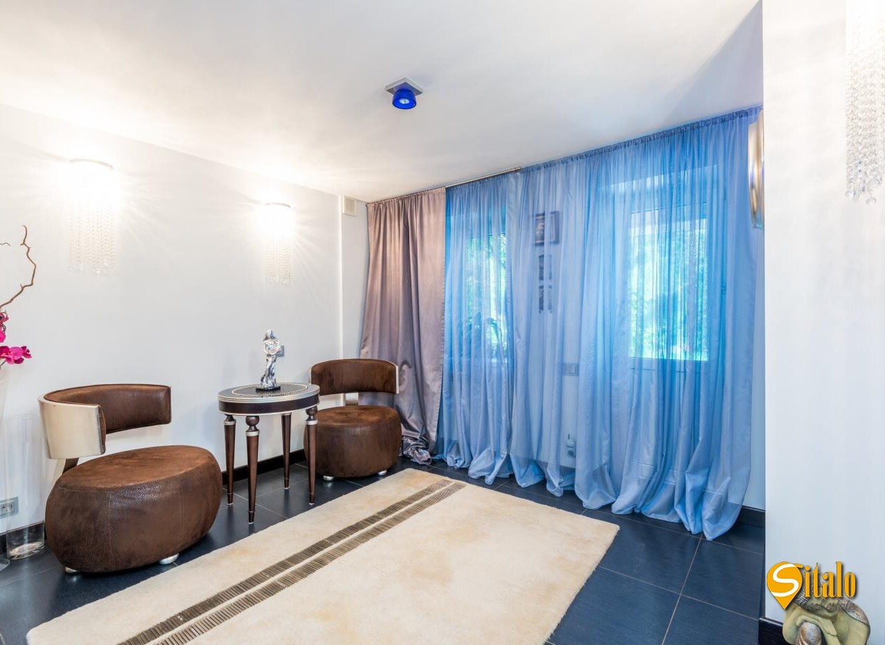 Продажа дома 280 м², 3-я Озерная ул.