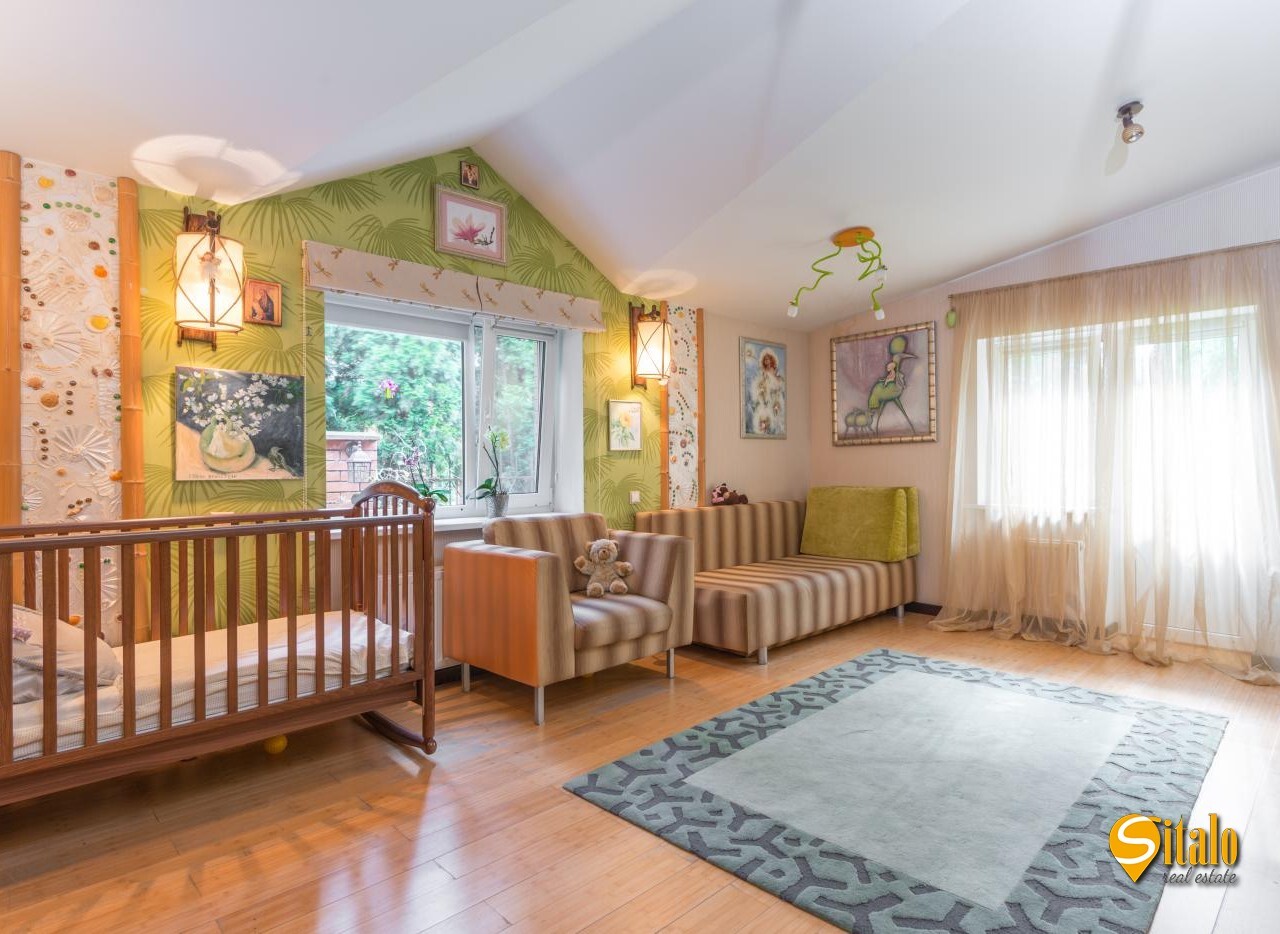 Продажа дома 280 м², 3-я Озерная ул.