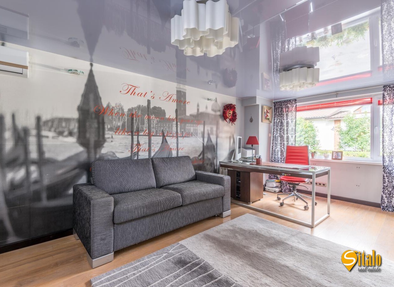 Продажа дома 280 м², 3-я Озерная ул.