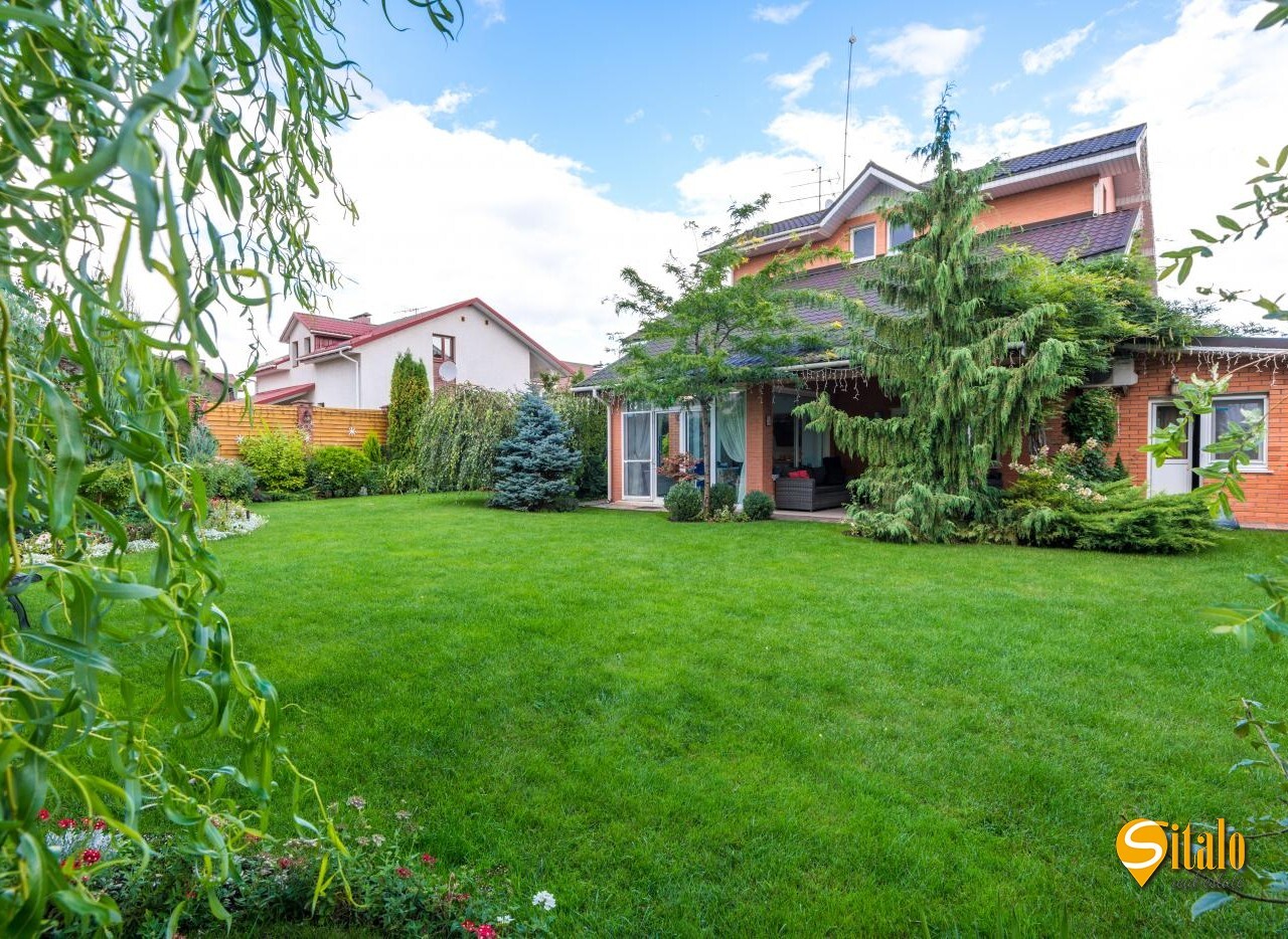 Продажа дома 280 м², 3-я Озерная ул.