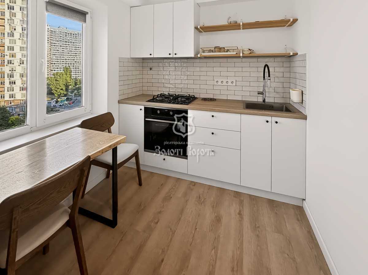 Продажа 2-комнатной квартиры 51.9 м², Плеханова ул., 6