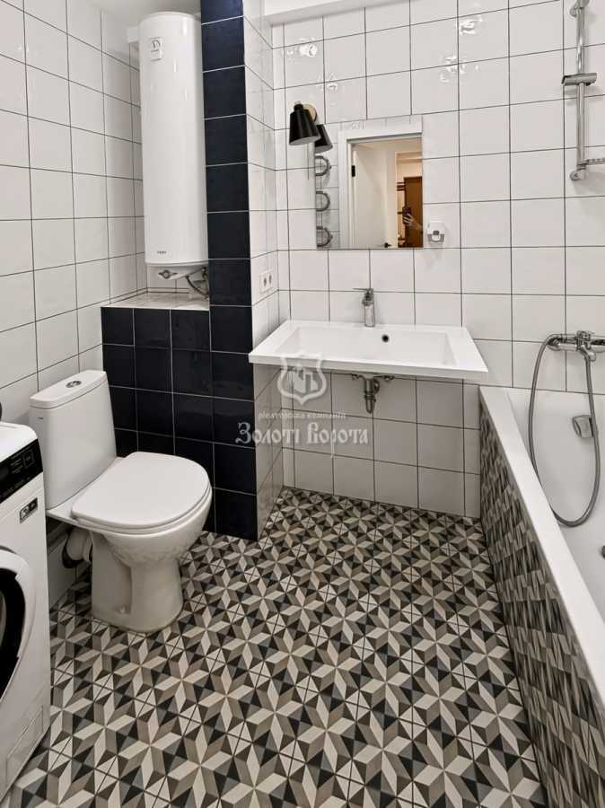 Продажа 2-комнатной квартиры 51.9 м², Плеханова ул., 6
