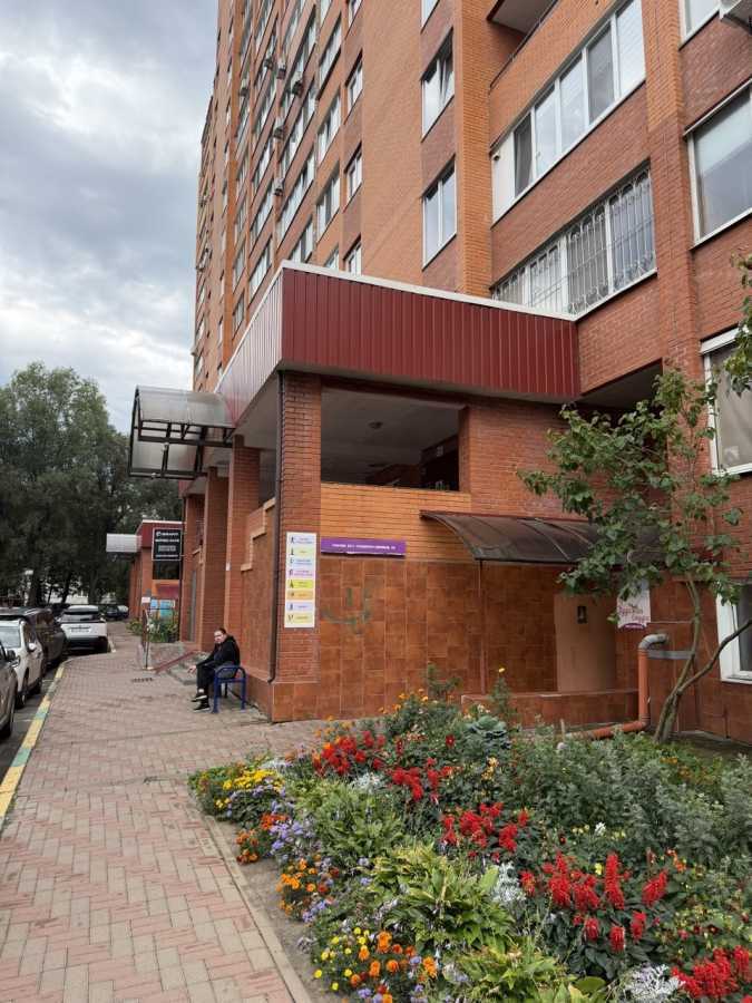 Продажа 2-комнатной квартиры 83 м², Машинобудівельників, 4Б