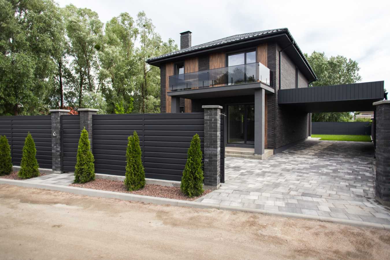 Продажа дома 200 м², Сергея Колоса ул., 5